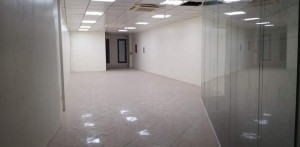 Cho thuê nhà mặt phố diện tích sàn 120m vuông. cho thuê tầng 1 tầng 2 mặt đường phạm văn đồng hà nội